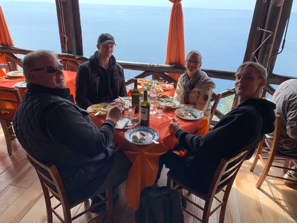 Time to eat!